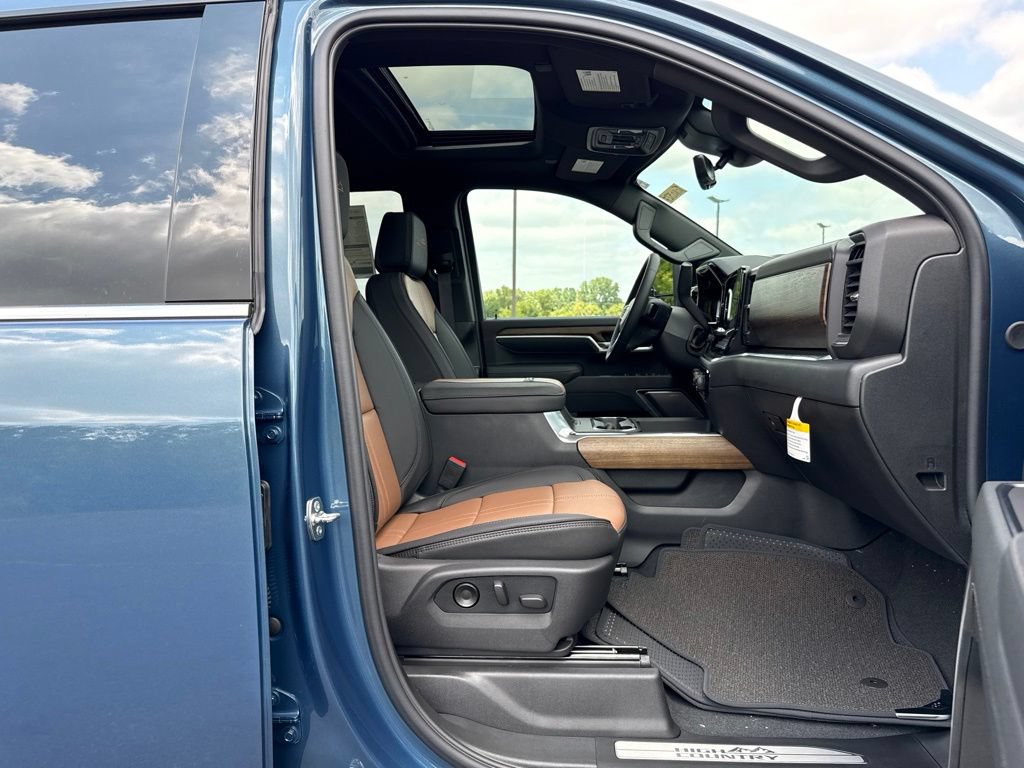 2026 Chevrolet Silverado 3500HD High Country - Photo 13