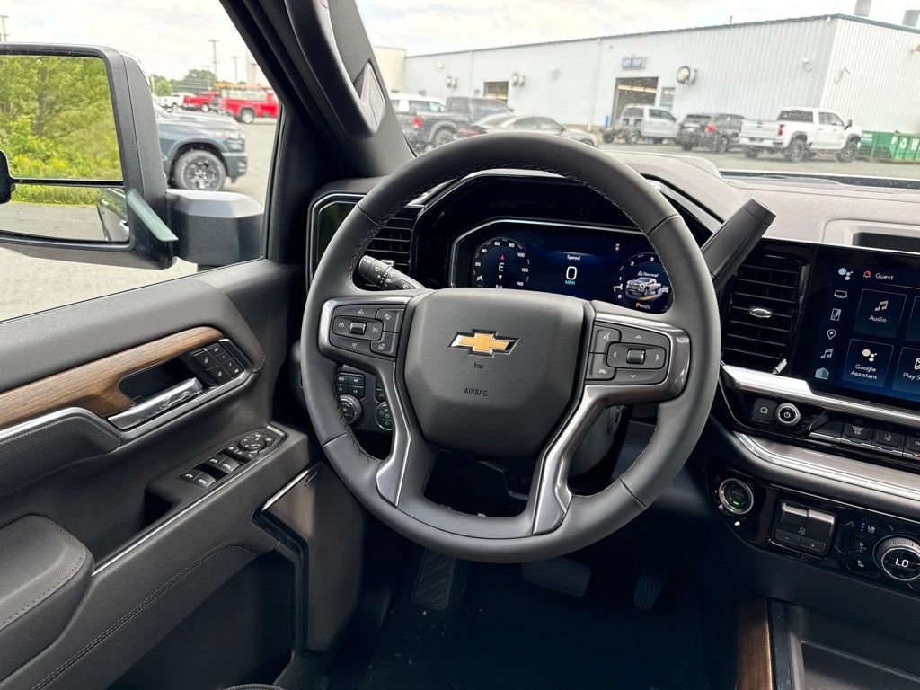 2026 Chevrolet Silverado 3500HD High Country - Photo 17