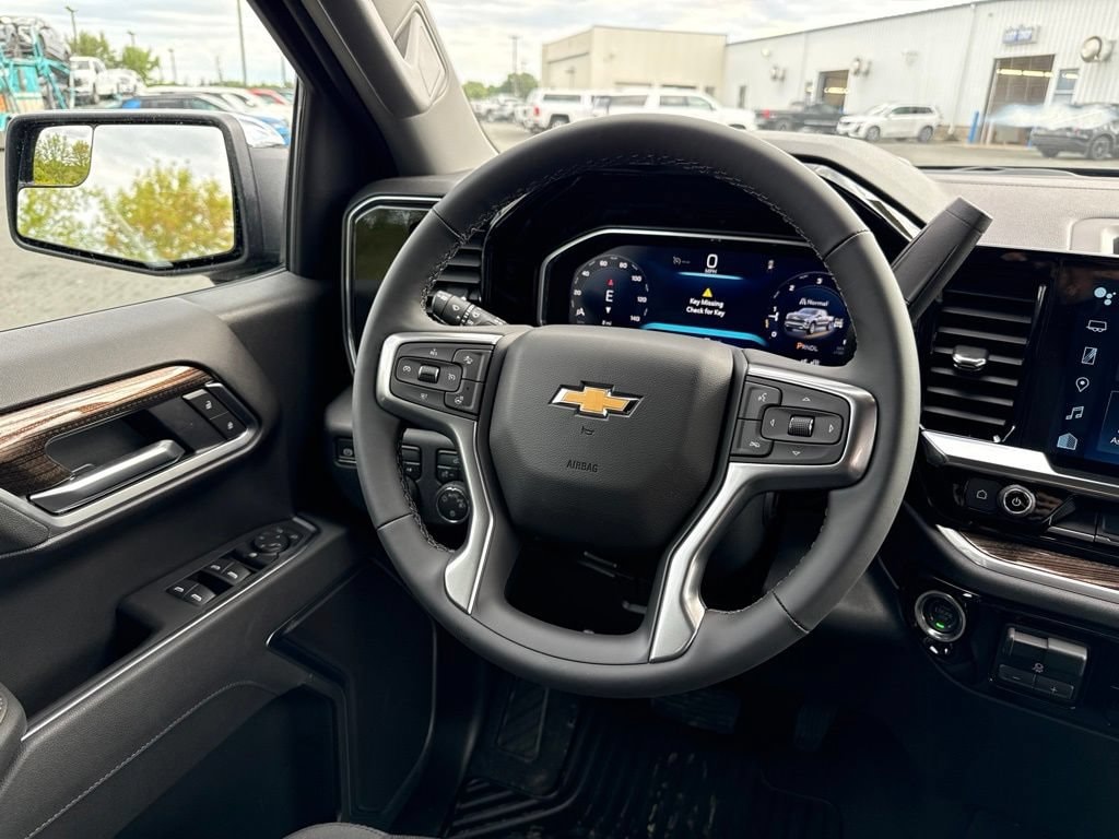 2026 Chevrolet Silverado 1500 LT - Photo 15