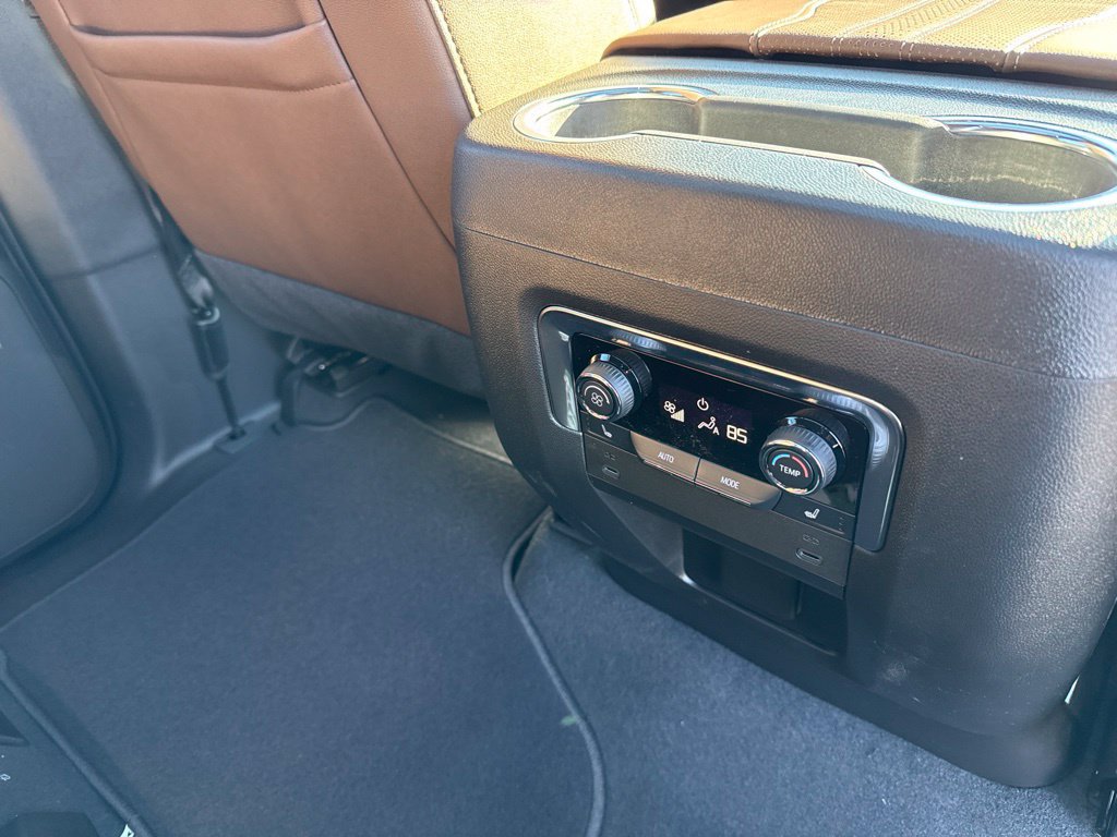 2027 Chevrolet Tahoe High Country - Photo 19