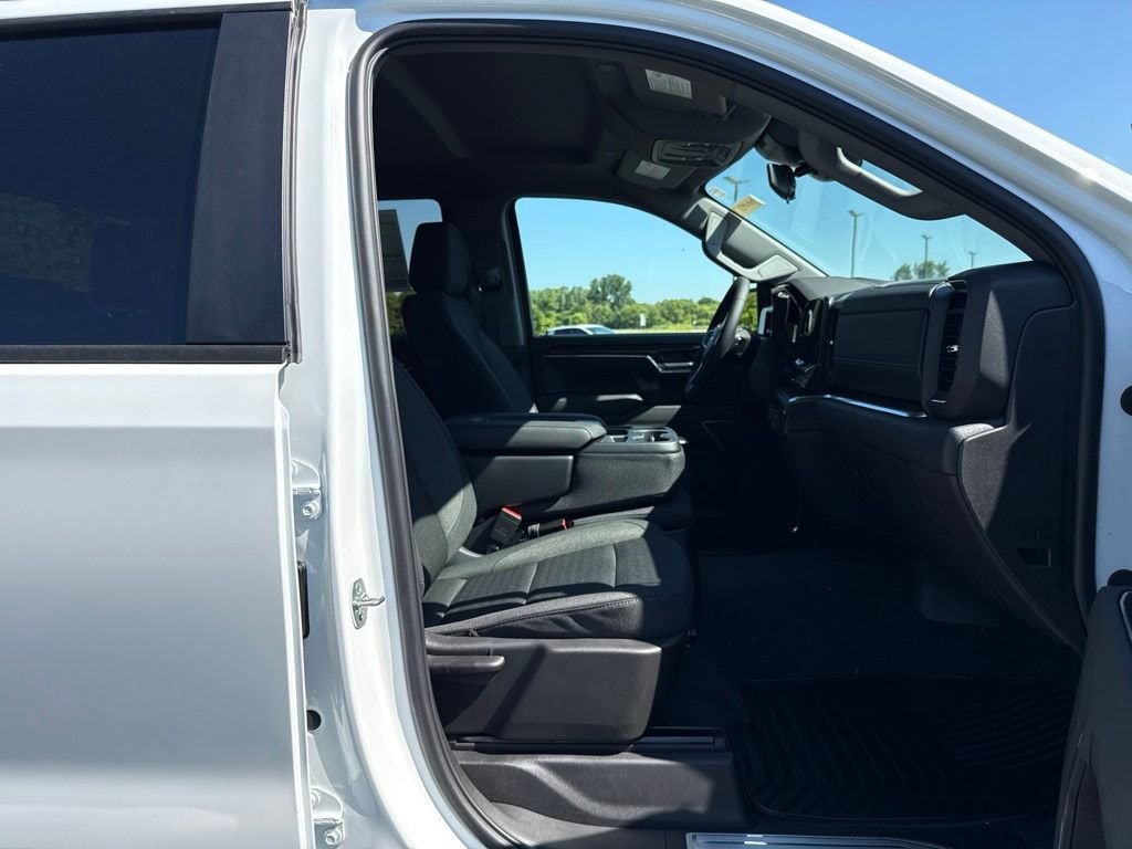 2026 Chevrolet Silverado 1500 LT - Photo 10