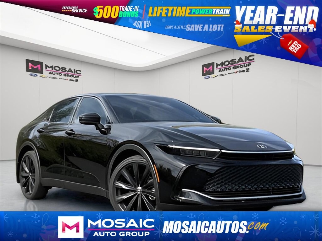 Used 2025 Toyota Crown XLE