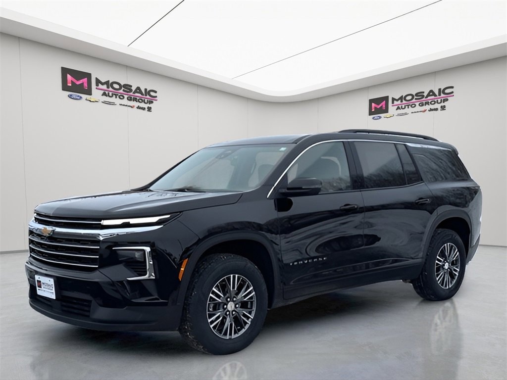 Used 2025 Chevrolet Traverse LT SUV