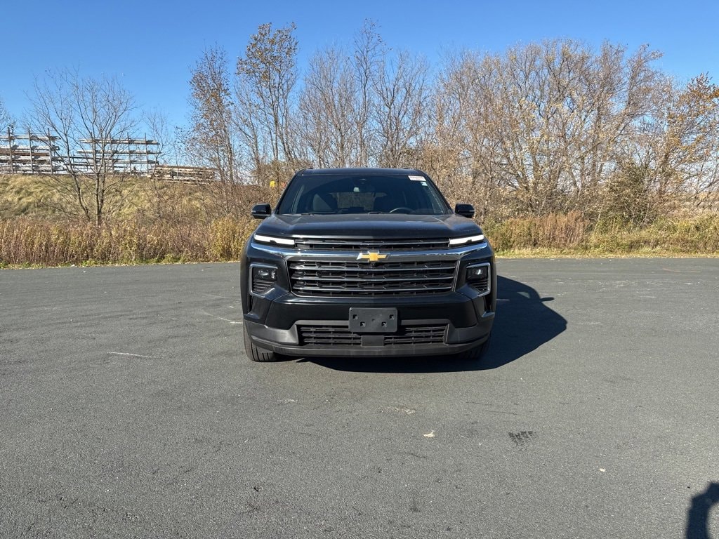 Used 2024 Chevrolet Traverse LT SUV