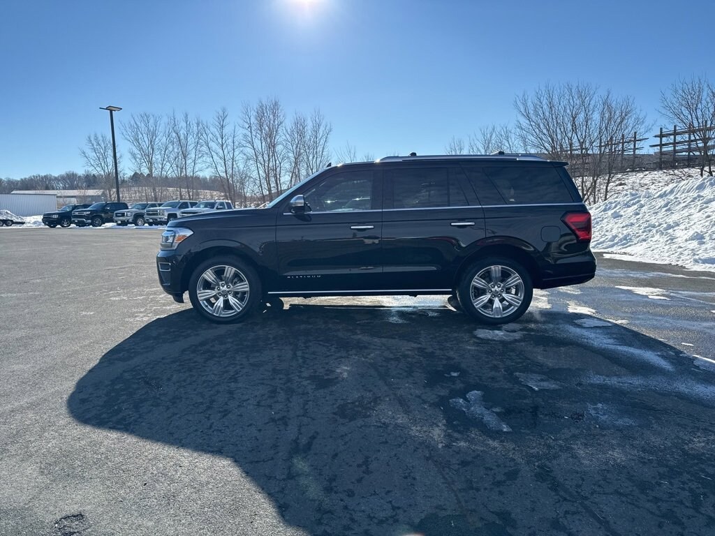Used 2023 Ford Expedition Platinum
