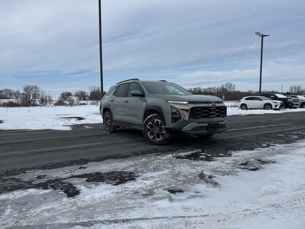 Used 2025 Chevrolet Equinox Activ SUV
