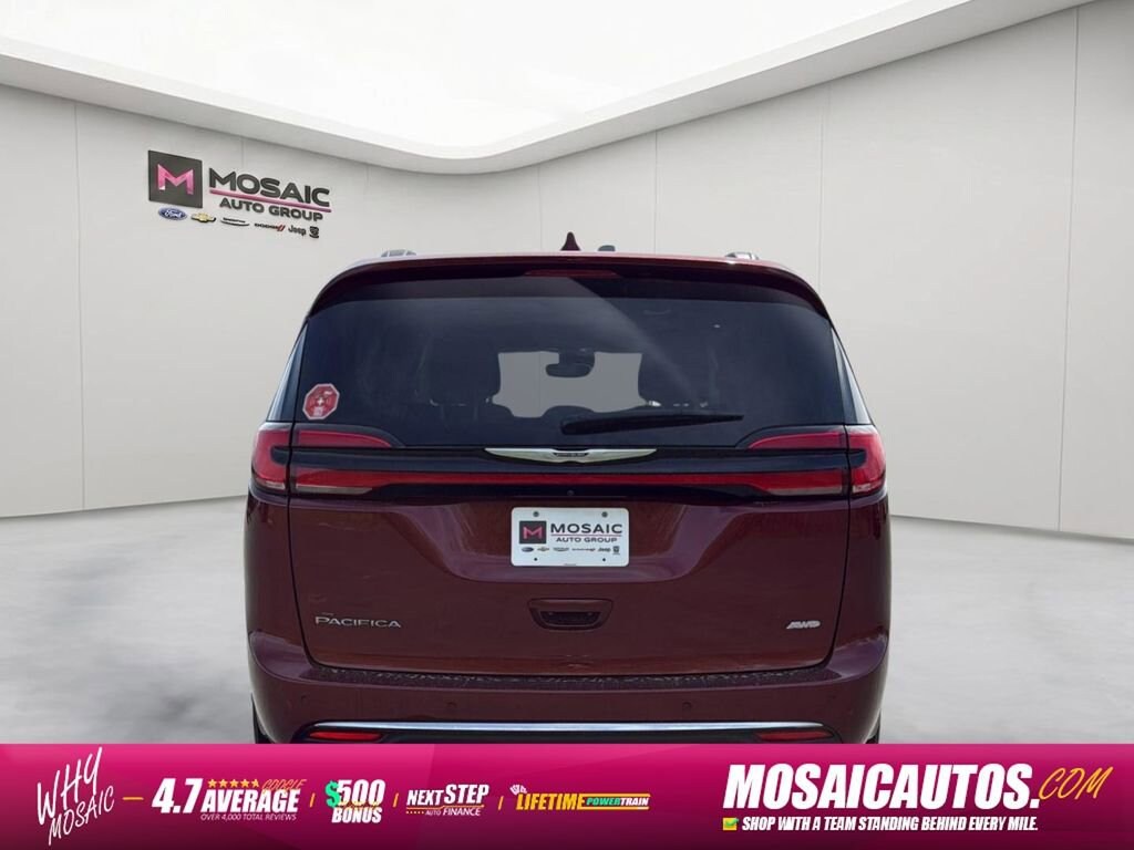 Used 2022 Chrysler Pacifica Touring L