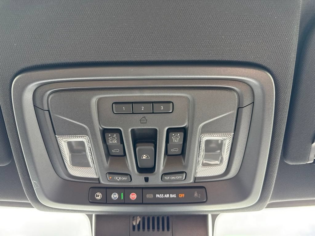 2026 Chevrolet Silverado 3500HD High Country - Photo 40