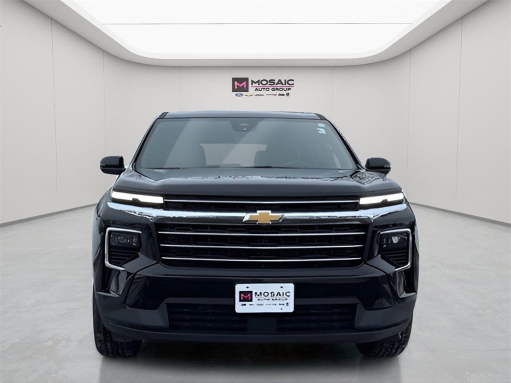 Used 2025 Chevrolet Traverse LT SUV