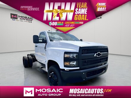 2024 Chevrolet Silverado 6500 HD Work Truck Truck