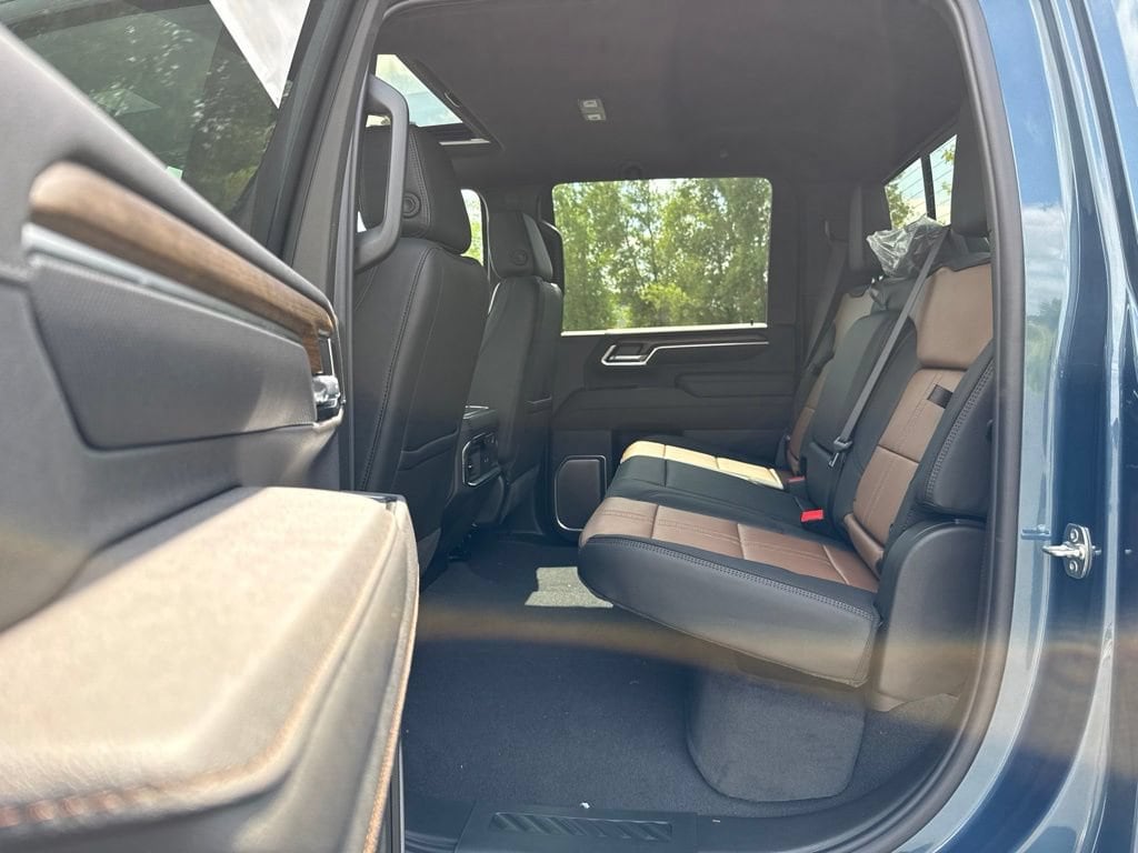 2026 Chevrolet Silverado 3500HD High Country - Photo 25