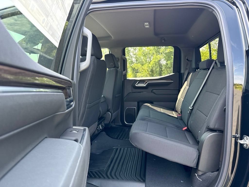 2026 Chevrolet Silverado 1500 LT - Photo 21