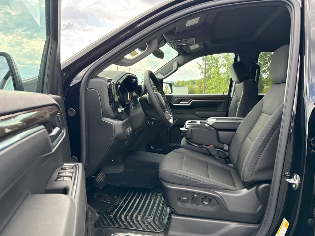 2026 Chevrolet Silverado 1500 LT - Photo 22