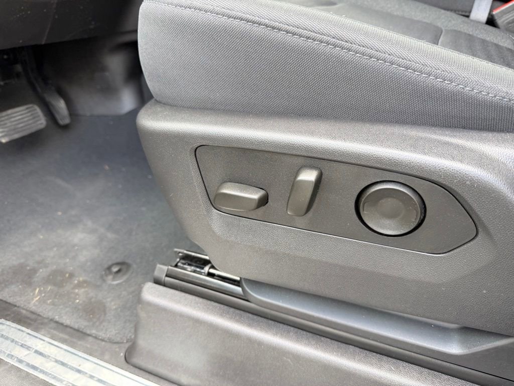 Used 2025 Chevrolet Silverado 1500 LT (2FL) Truck