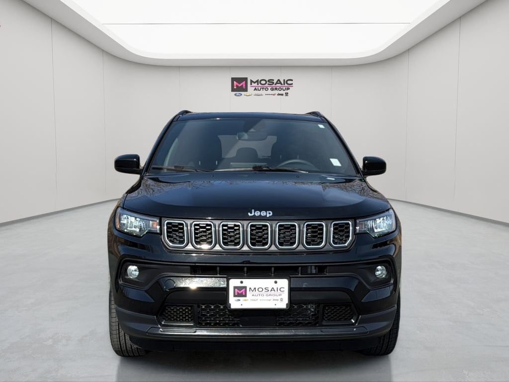 Used 2024 Jeep Compass Latitude Lux with VIN 3C4NJDFN2RT159180 for sale in Zumbrota, Minnesota