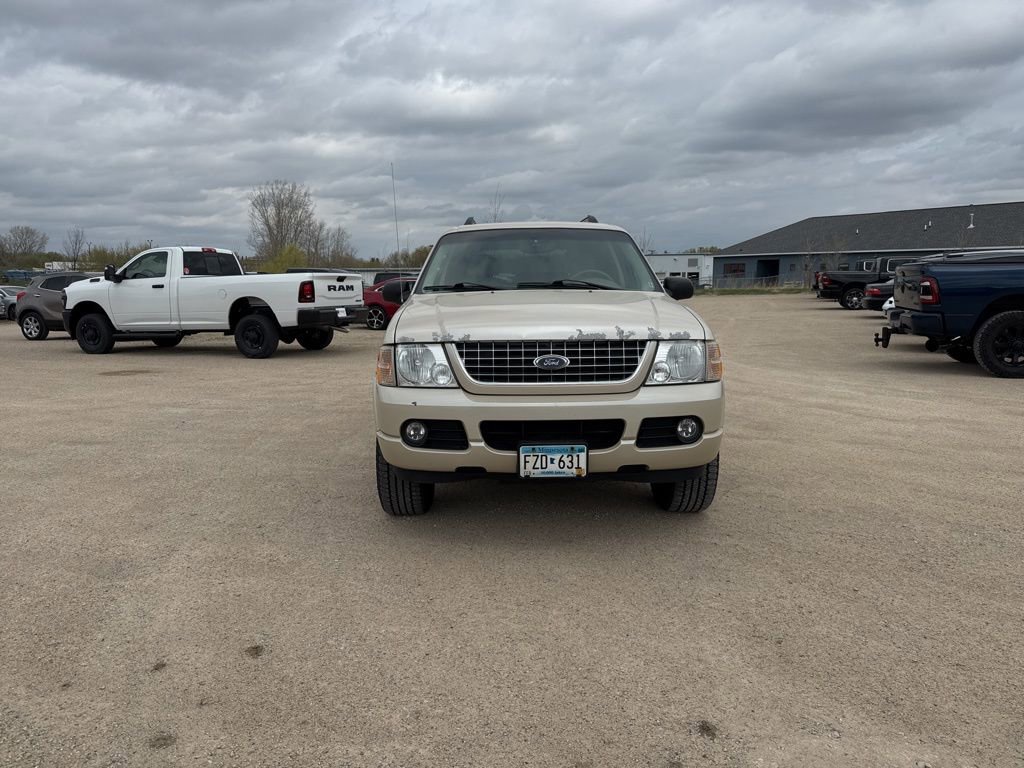 Used 2005 Ford Explorer Limited with VIN 1FMZU75W25ZA05569 for sale in Zumbrota, Minnesota