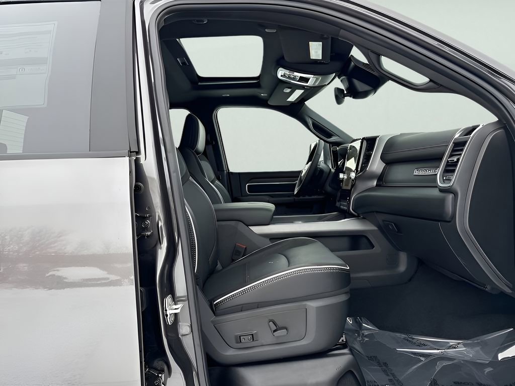 2026 RAM 2500 Laramie - Photo 14
