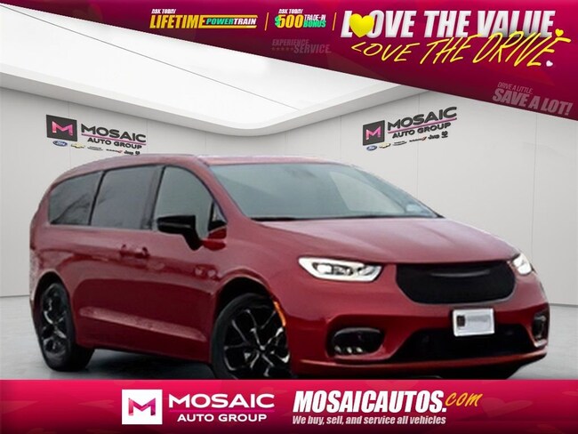 2026 Chrysler Pacifica Limited Passenger Van