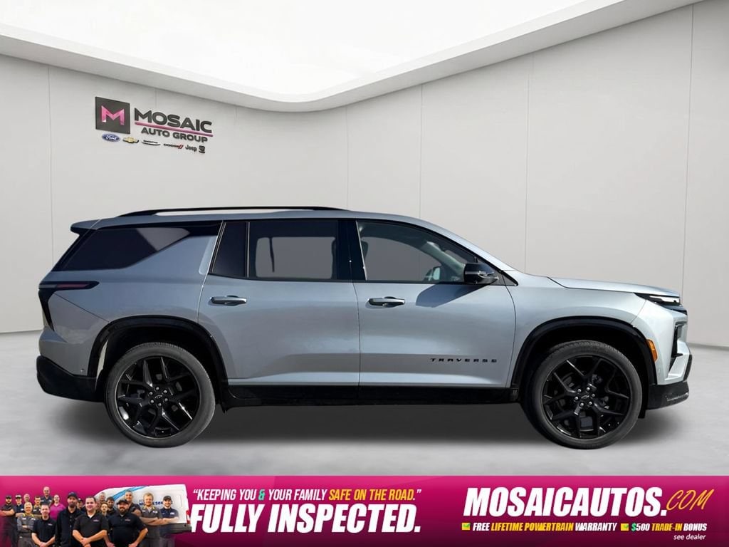 Used 2025 Chevrolet Traverse RS with VIN 1GNEVLRS1SJ303998 for sale in Zumbrota, Minnesota