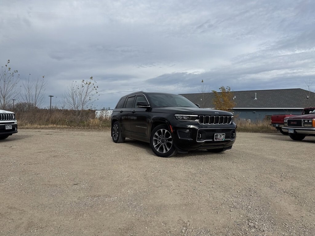 Used 2023 Jeep Grand Cherokee Overland SUV