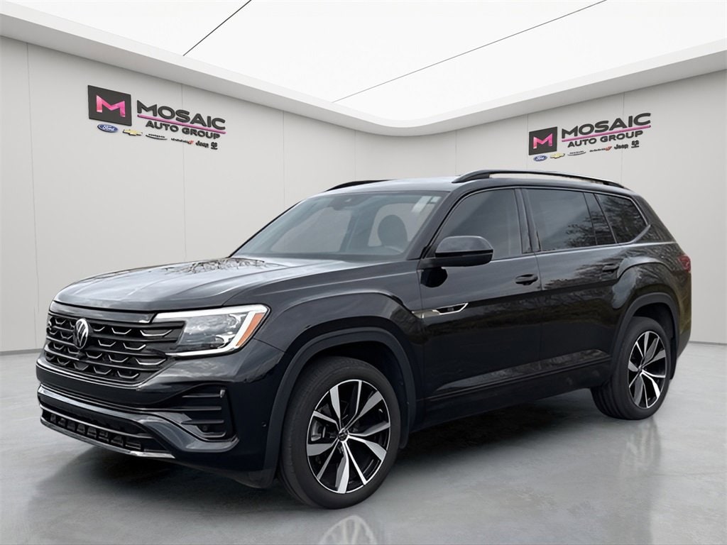 Used 2024 Volkswagen Atlas 2.0T SEL Premium R-Line SUV