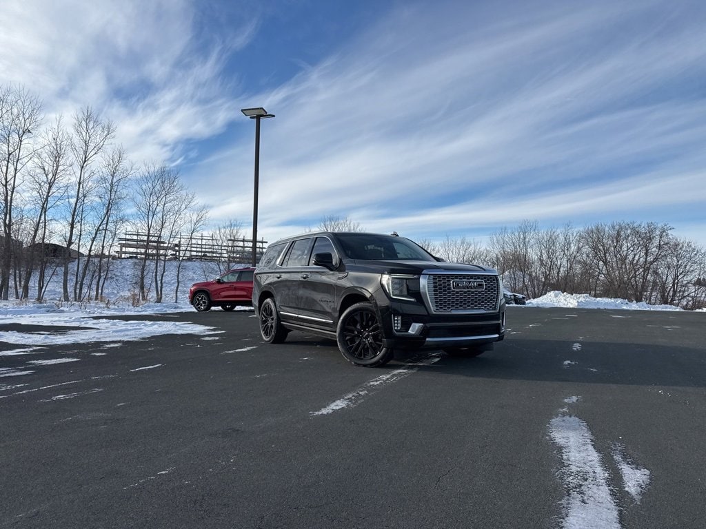 2024 GMC Yukon Denali's photo