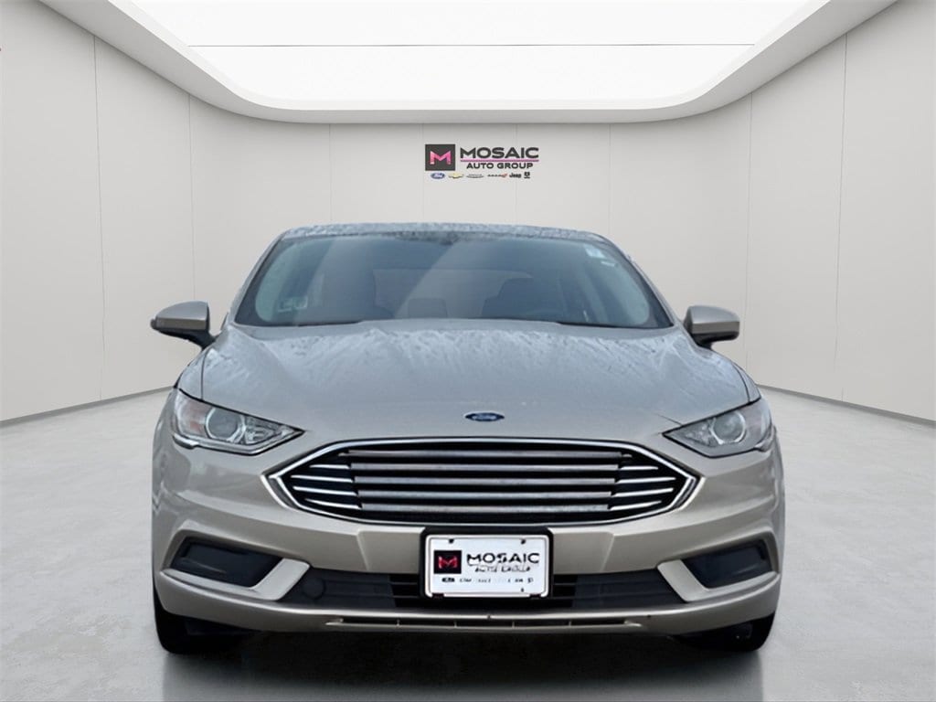 Used 2017 Ford Fusion SE with VIN 3FA6P0H7XHR379405 for sale in Zumbrota, Minnesota