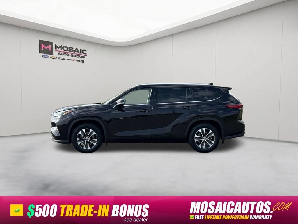 Used 2022 Toyota Highlander XLE SUV