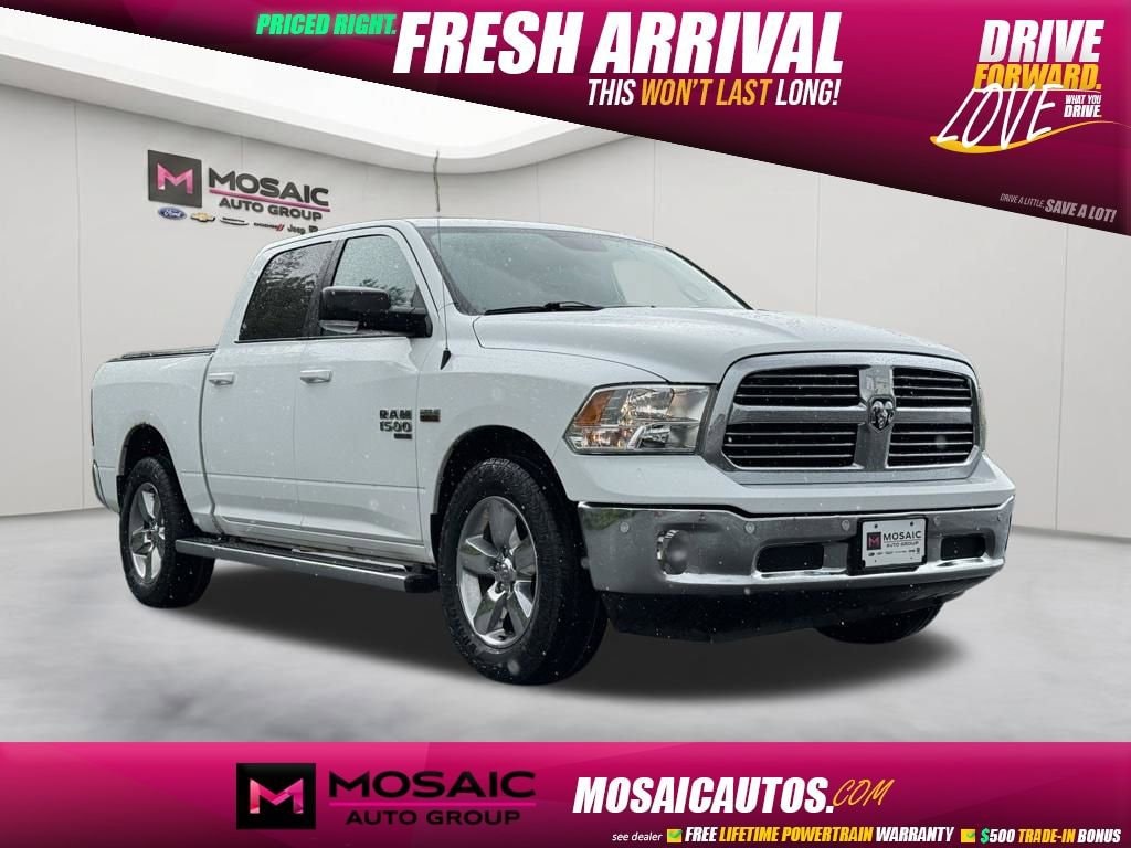 2019 RAM 1500 Classic Big Horn 4x4 Crew Cab 5'7's photo