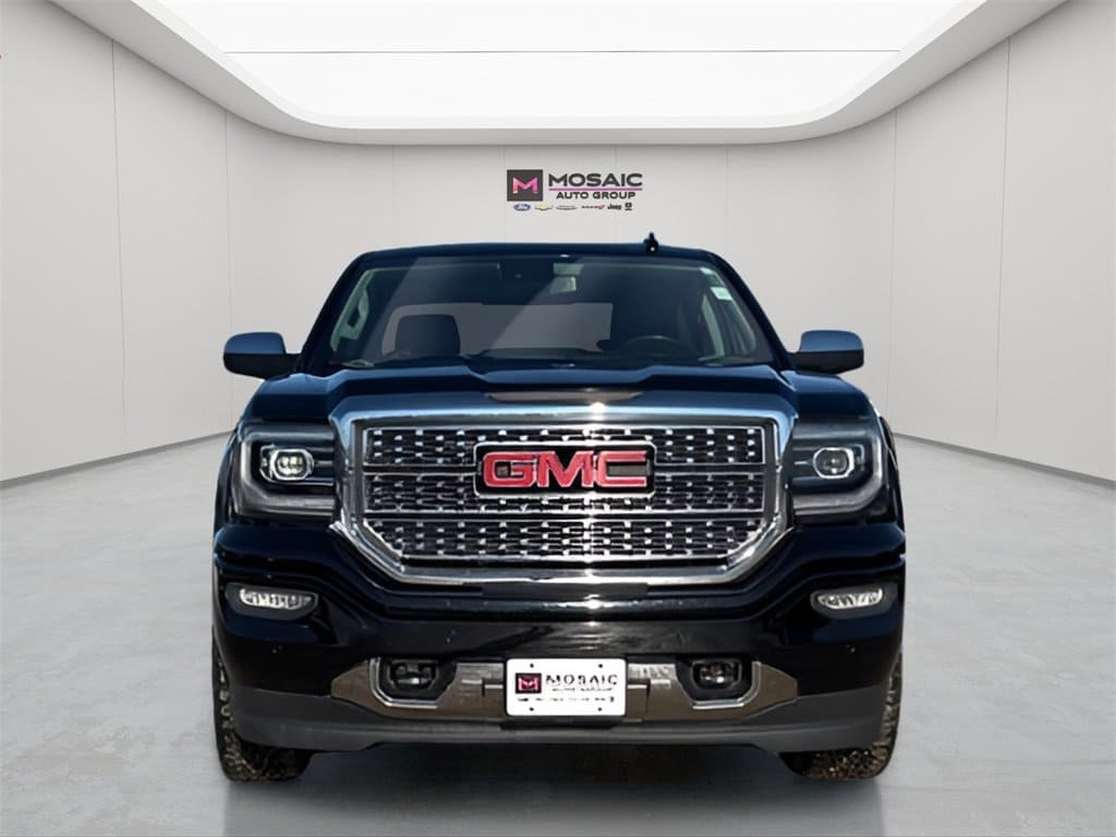 Used 2018 GMC Sierra 1500 Denali Denali with VIN 3GTU2PEJ8JG196661 for sale in Zumbrota, Minnesota