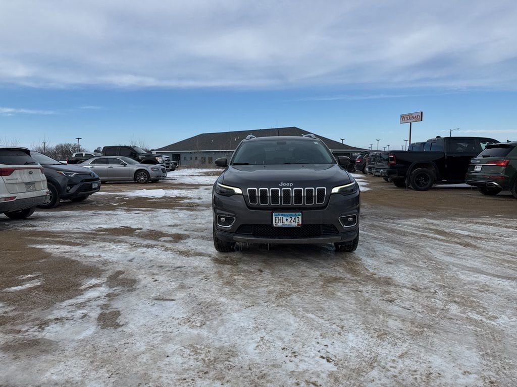 Used 2020 Jeep Cherokee Limited with VIN 1C4PJMDX5LD617112 for sale in Zumbrota, Minnesota