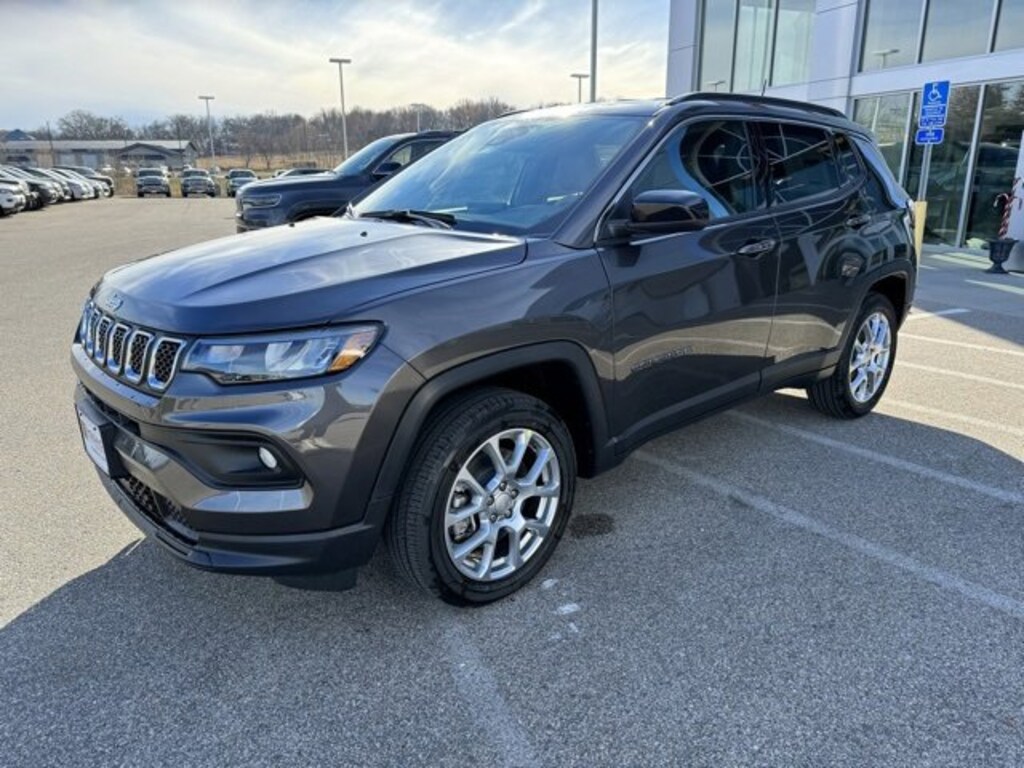 New 2024 Jeep Compass Latitude Lux For Sale Zumbrota MN