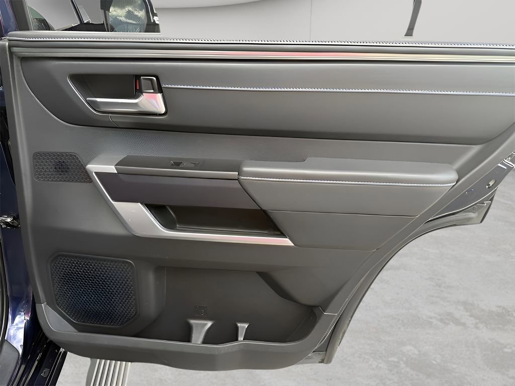 2023 Toyota Sequoia Platinum - Photo 36