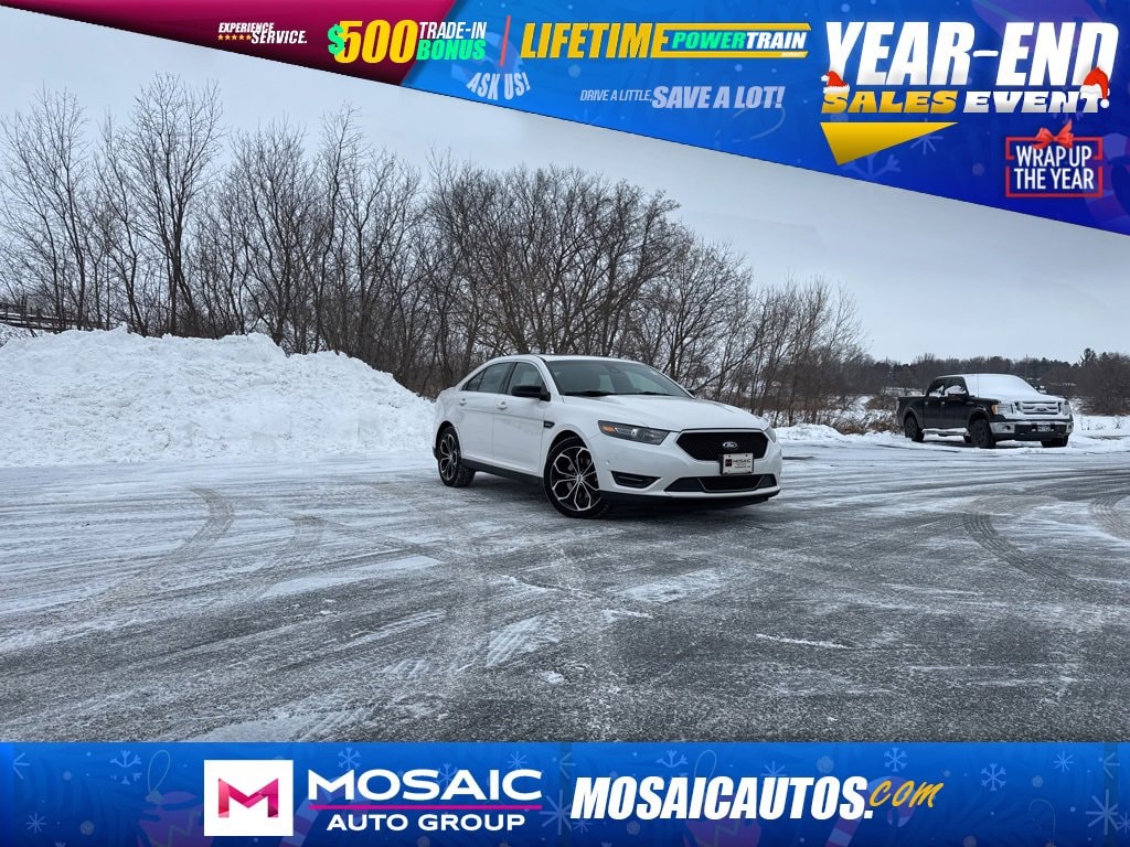 2015 Ford Taurus SHO's photo