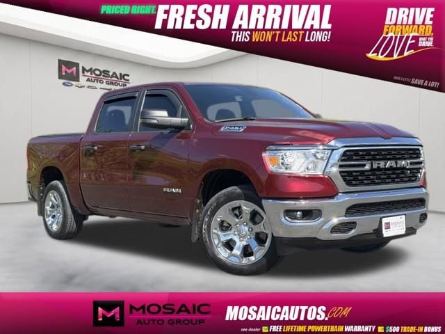 2024 RAM 1500 Big Horn/Lone Star 4x4 Crew Cab 5'7's photo