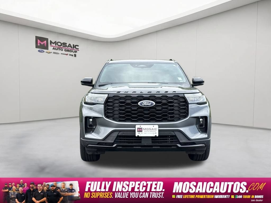 Used 2025 Ford Explorer ST-LINE with VIN 1FMUK8KH5SGB32402 for sale in Zumbrota, Minnesota