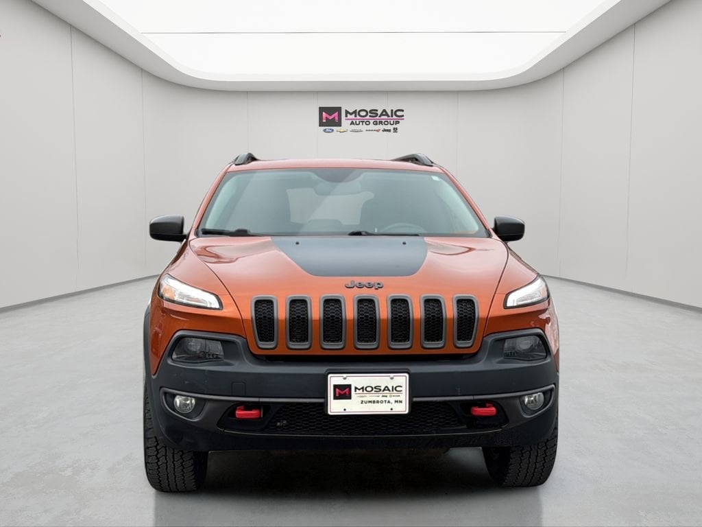Used 2016 Jeep Cherokee Trailhawk with VIN 1C4PJMBS5GW172579 for sale in Zumbrota, Minnesota