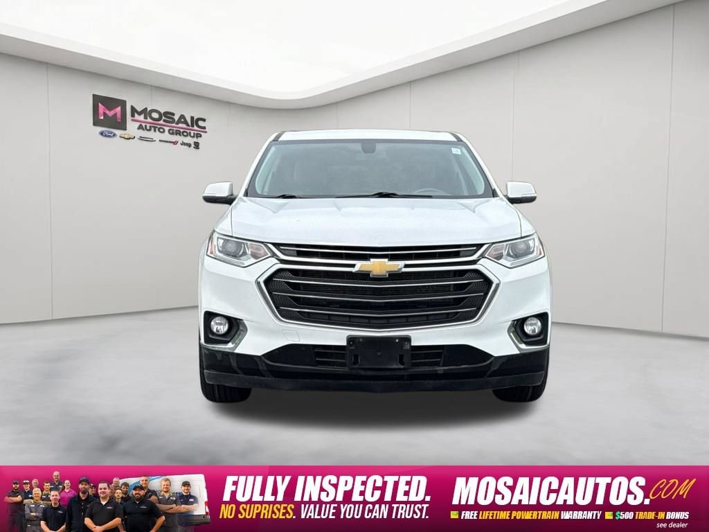 Used 2021 Chevrolet Traverse 1LT with VIN 1GNEVGKW5MJ158312 for sale in Zumbrota, Minnesota