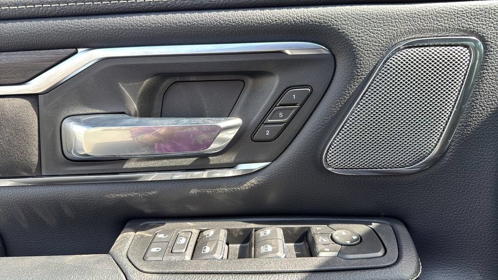 2026 RAM 1500 Laramie - Photo 28