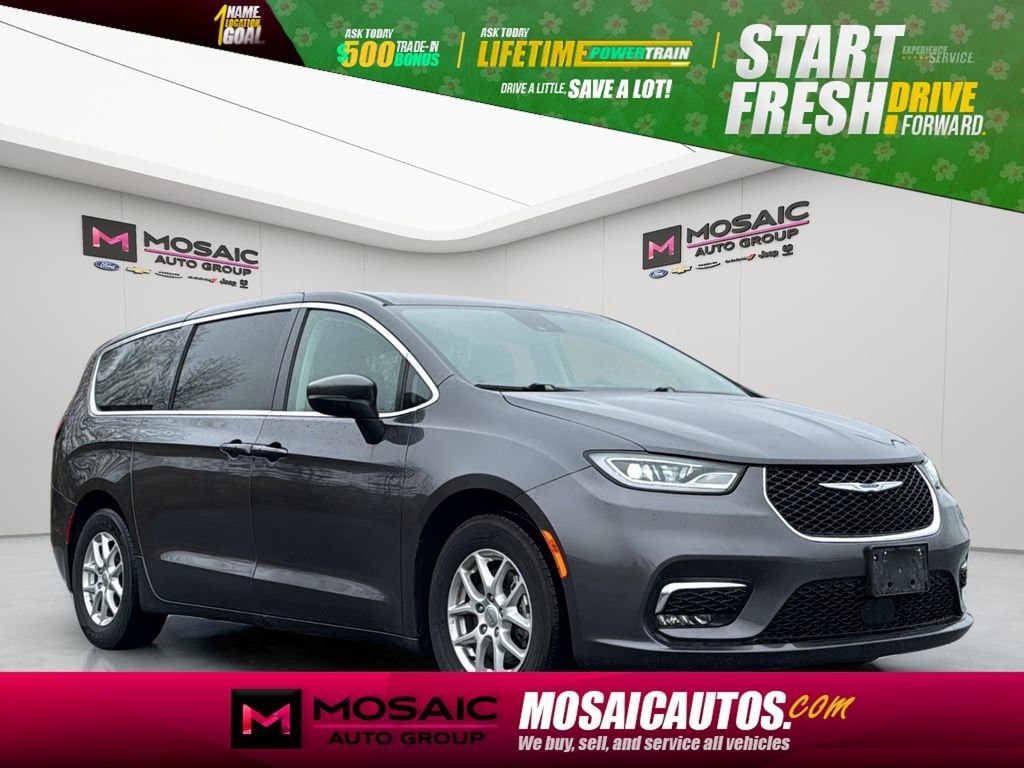 2023 Chrysler Pacifica Touring L
