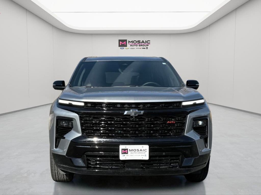 Used 2025 Chevrolet Traverse RS with VIN 1GNEVLRS1SJ303998 for sale in Zumbrota, Minnesota