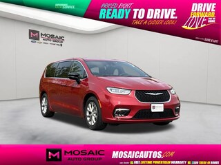 2026 Chrysler Pacifica Limited Van Passenger Van