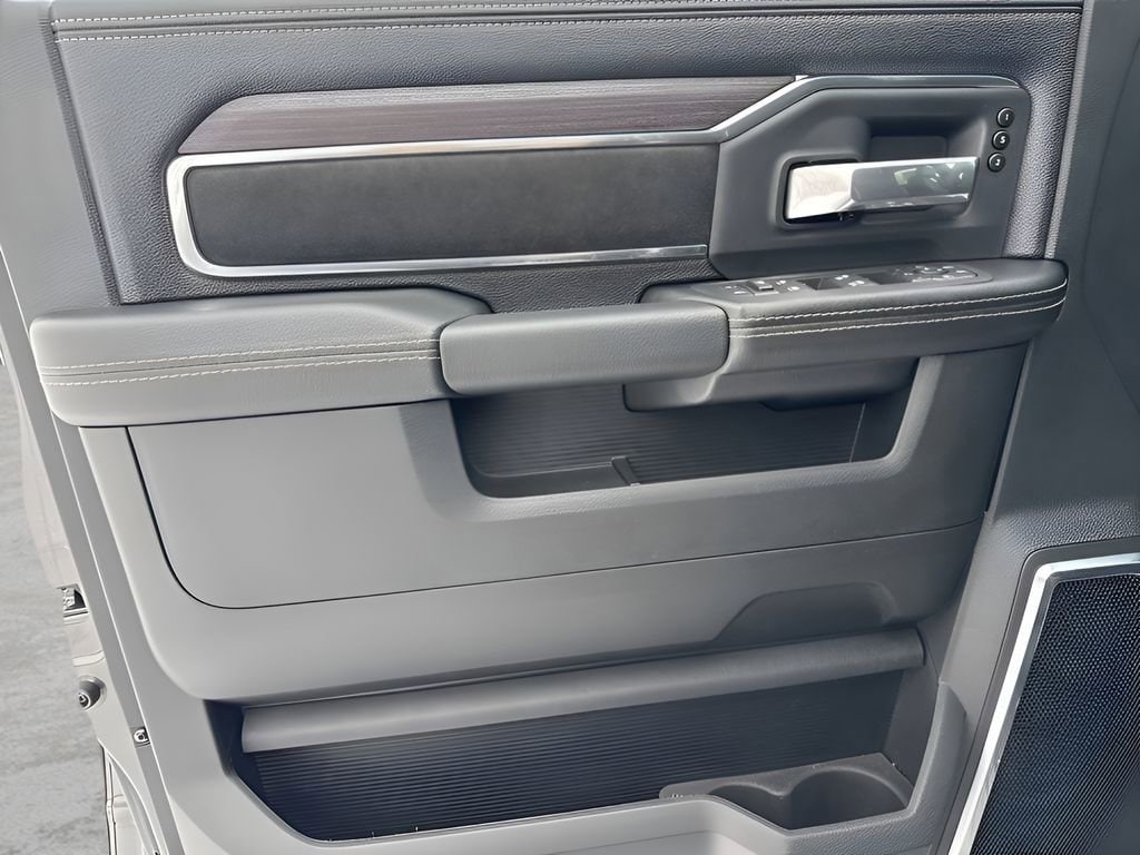 2026 RAM 2500 Laramie - Photo 21