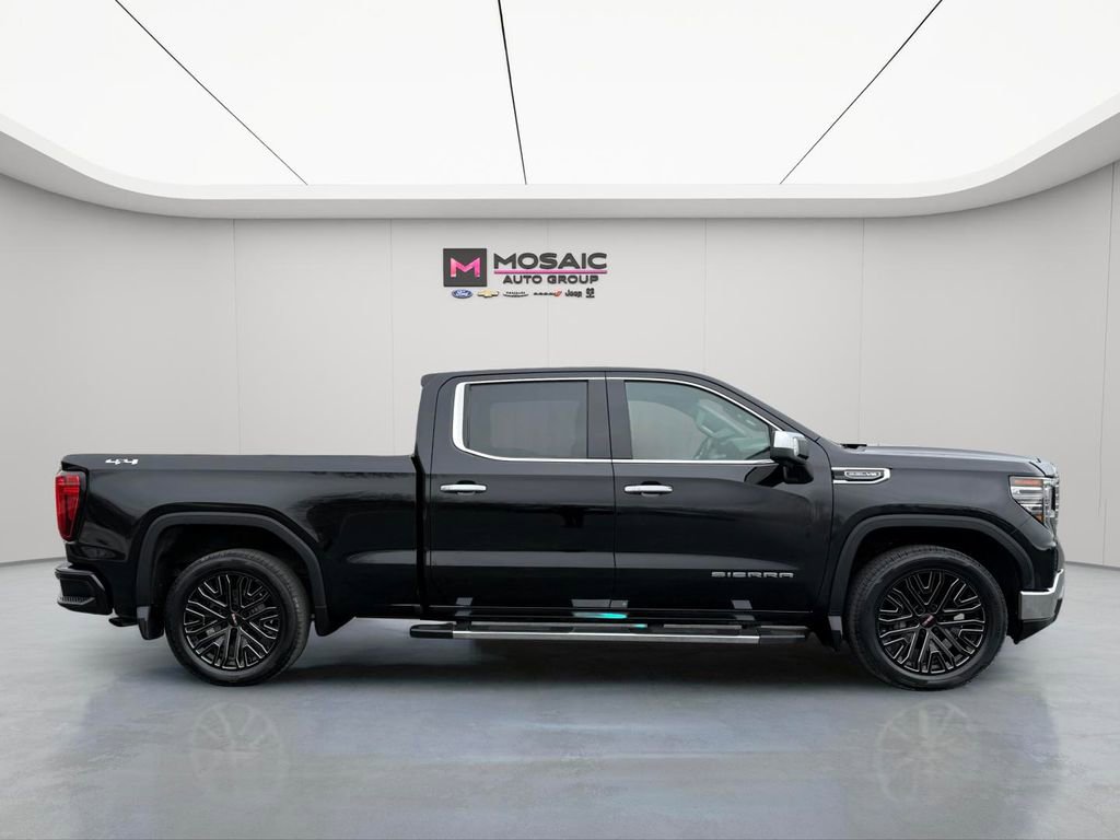Used 2022 GMC Sierra 1500 SLT with VIN 1GTUUDEDXNZ587089 for sale in Zumbrota, Minnesota
