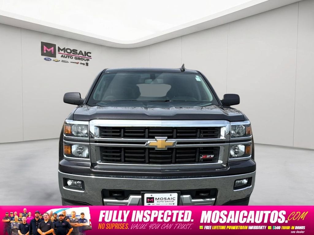 Used 2015 Chevrolet Silverado 1500 LT with VIN 1GCVKREC9FZ332000 for sale in Zumbrota, Minnesota
