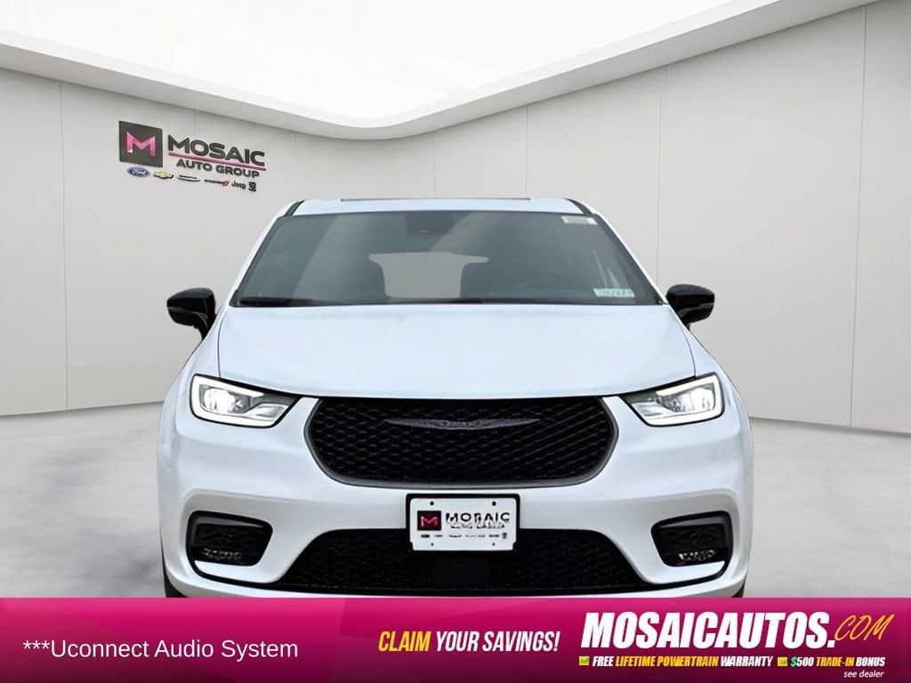 New 2026 Chrysler Pacifica Select Passenger Van