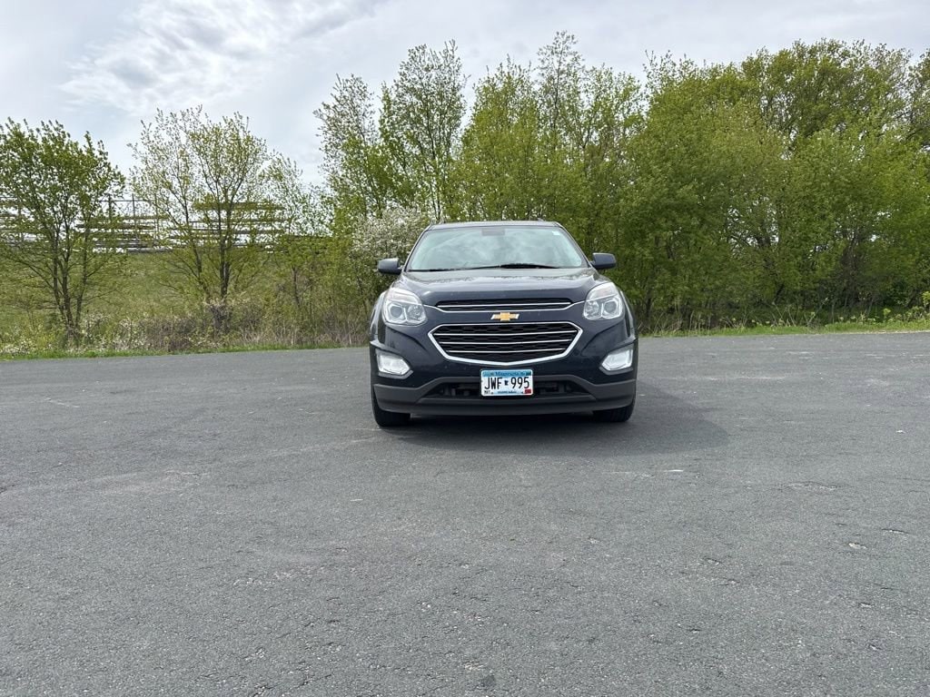 Used 2017 Chevrolet Equinox LT with VIN 2GNFLFEK0H6255644 for sale in Zumbrota, Minnesota