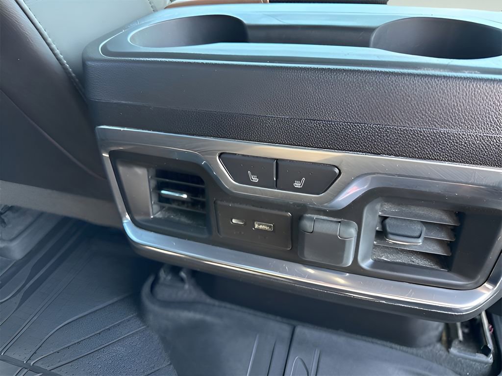 2019 Chevrolet Silverado 1500 High Country - Photo 19