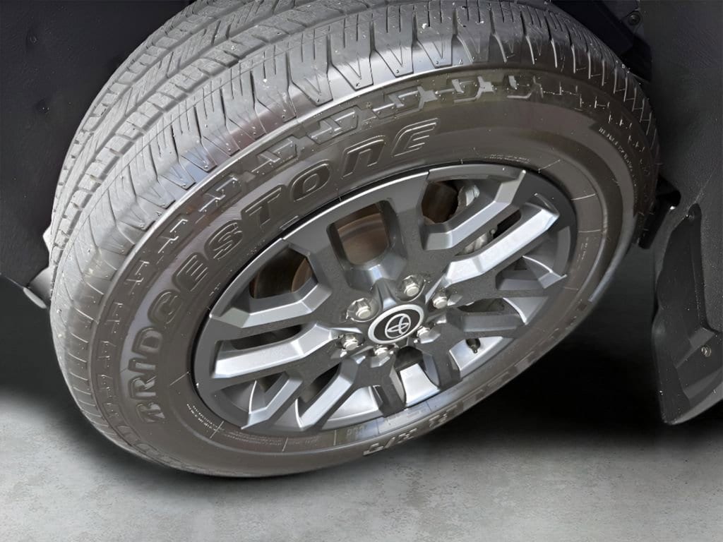 2023 Toyota Sequoia Platinum - Photo 42