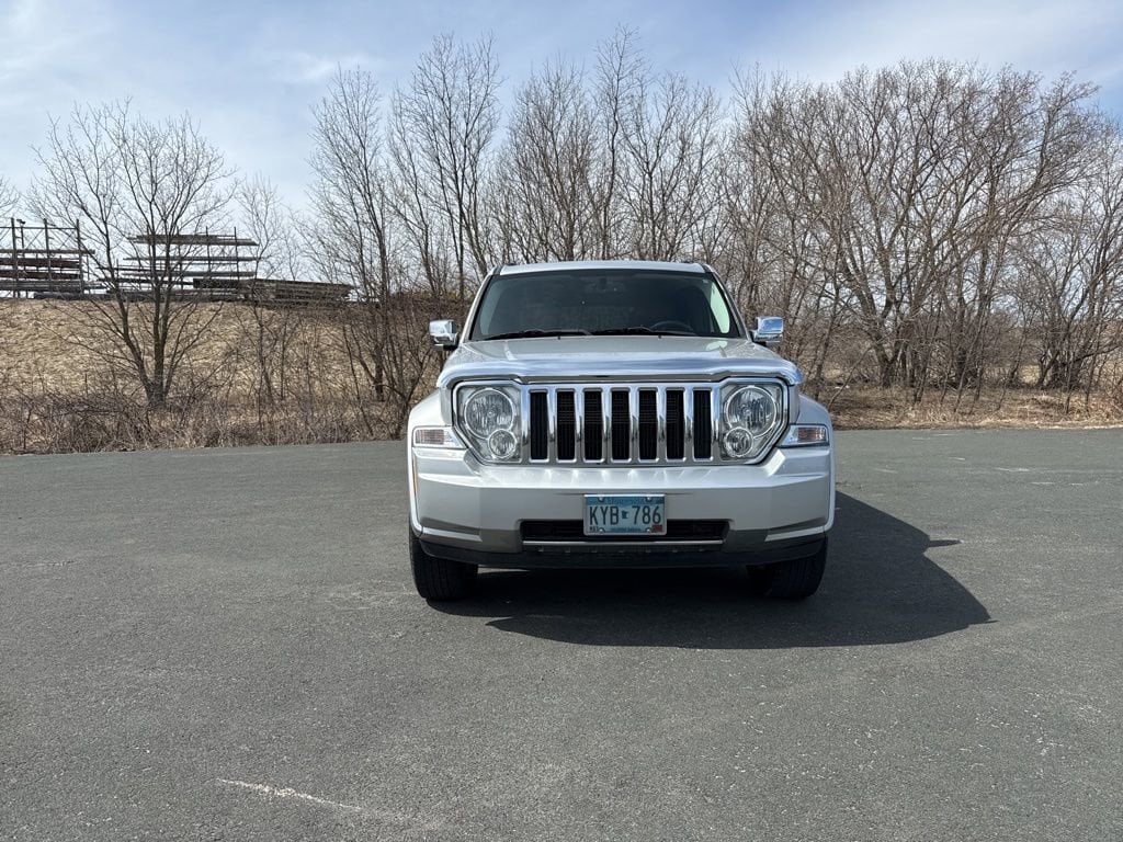 Used 2012 Jeep Liberty Limited with VIN 1C4PJMCK3CW122823 for sale in Zumbrota, MN